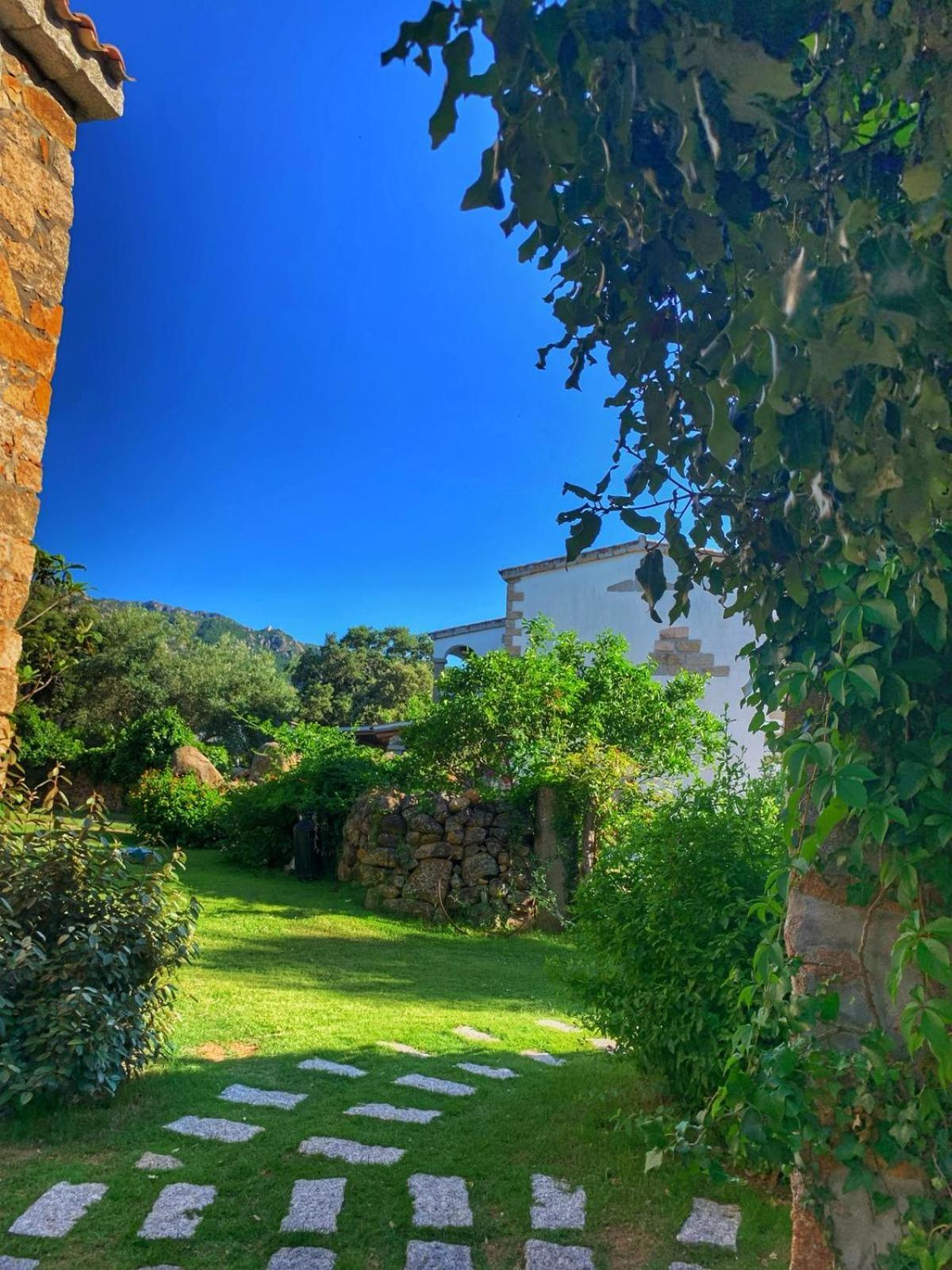 Agriturismo Casteddu Padru Buitenkant foto